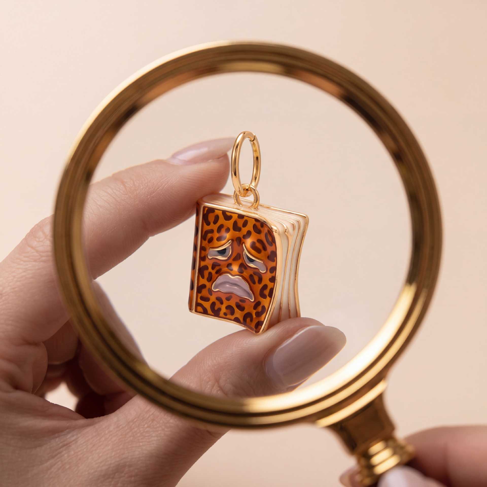 New Leopard Funny Emoticon Boo - Jewelry Making Books review and price
